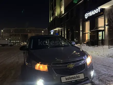 Chevrolet Cruze 2013 года за 2 800 000 тг. в Астана – фото 6