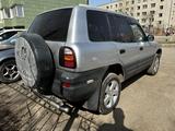 Toyota RAV4 1997 годаүшін3 300 000 тг. в Астана – фото 3