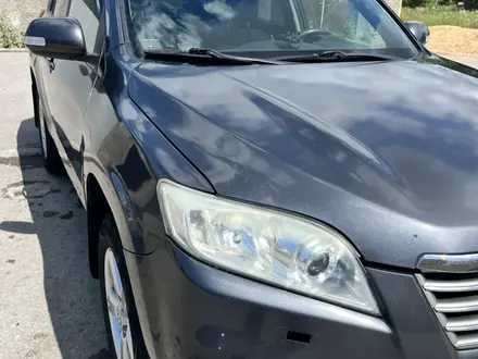 Toyota RAV4 2010 года за 7 900 000 тг. в Караганда – фото 2