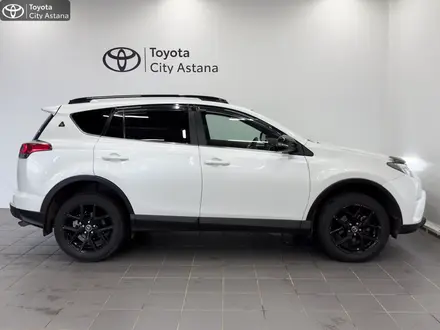 Toyota RAV4 2018 года за 13 700 000 тг. в Астана – фото 19