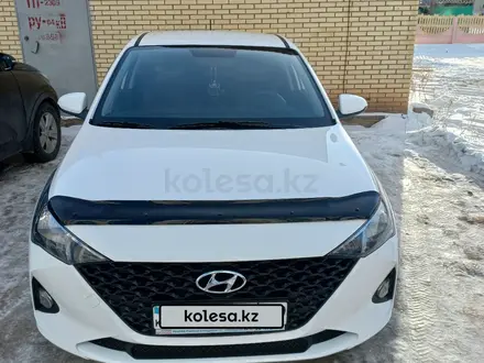 Hyundai Accent 2021 года за 8 670 000 тг. в Караганда