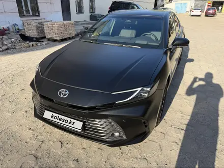 Toyota Camry 2025 года за 22 000 000 тг. в Караганда