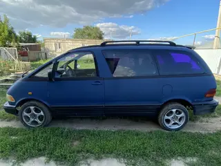 Toyota Previa, 1993