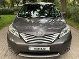 Toyota Sienna 2013 годаfor13 800 000 тг. в Алматы