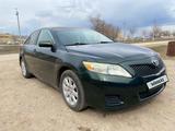 Toyota Camry 2009 года за 7 500 000 тг. в Актобе – фото 2