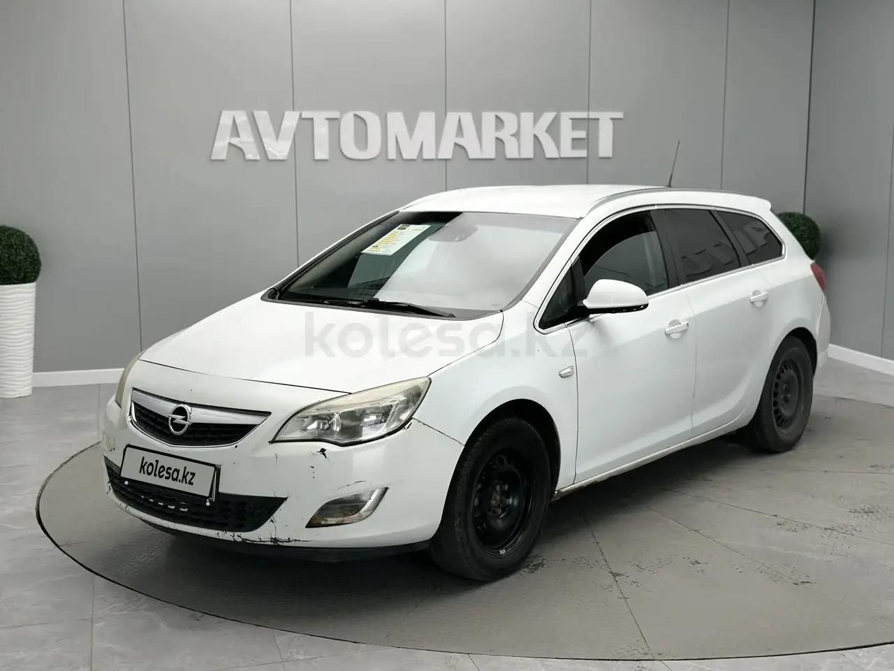 Opel Astra, 2012