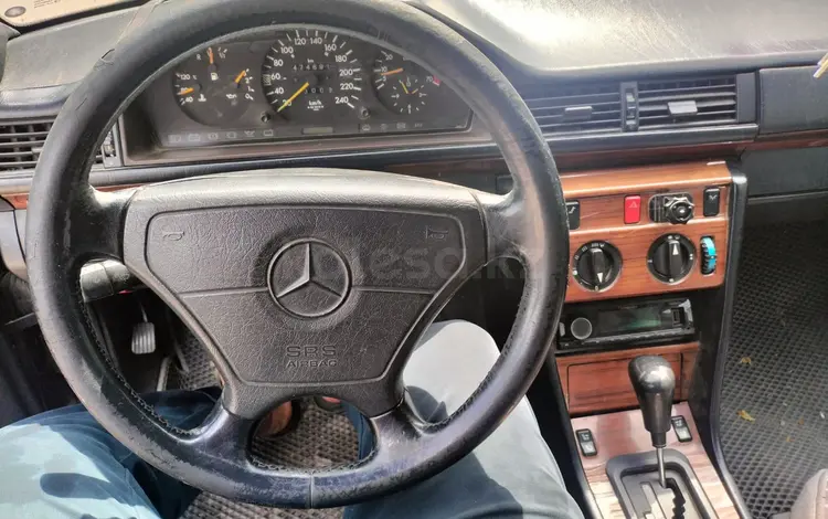 Mercedes-Benz E 220 1994 года за 1 350 000 тг. в Мерке