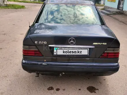 Mercedes-Benz E 220 1994 года за 1 350 000 тг. в Мерке – фото 3