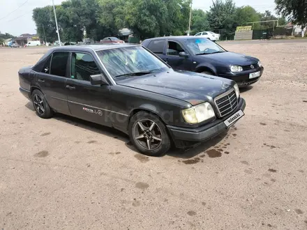 Mercedes-Benz E 220 1994 года за 1 350 000 тг. в Мерке – фото 5