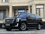 Cadillac Escalade 2018 года за 29 000 000 тг. в Шымкент – фото 2