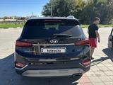 Hyundai Santa Fe 2020 года за 16 150 000 тг. в Костанай – фото 3