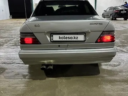 Mercedes-Benz E 320 1993 года за 4 000 000 тг. в Актау – фото 7