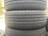 Три штуки летние шины 235/55/19 235/55R19 Continental. за 35 000 тг. в Алматы