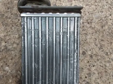 Радиатор печки Ауди А4 В5 за 15 000 тг. в Караганда – фото 2