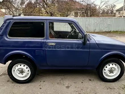 ВАЗ (Lada) Lada 2121 1999 года за 1 300 000 тг. в Алматы – фото 5