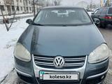 Volkswagen Jetta 2009 годаүшін3 900 000 тг. в Алматы
