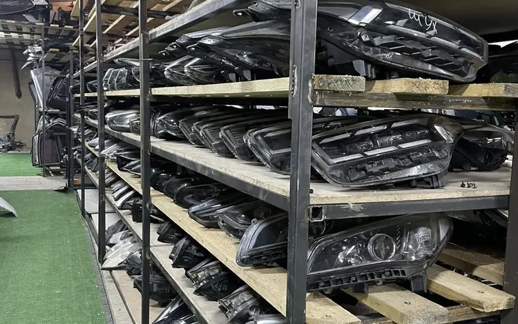 Фара Hyundai за 13 000 тг. в Караганда
