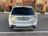 Mitsubishi Outlander 2014 годаүшін8 500 000 тг. в Астана – фото 3