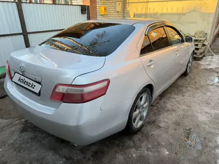 Toyota Camry 2007 года за 5 100 000 тг. в Уральск – фото 3