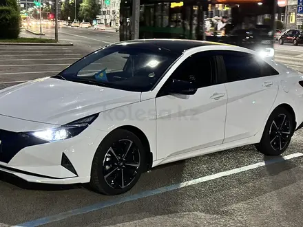 Hyundai Elantra 2021 года за 10 400 000 тг. в Астана – фото 21