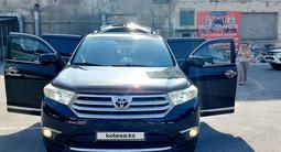 Toyota Highlander 2012 года за 14 000 000 тг. в Алматы – фото 4