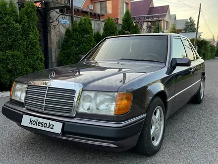 Mercedes-Benz E 230 1991 года за 2 650 000 тг. в Алматы – фото 22