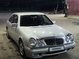 Mercedes-Benz E 320 2001 года за 5 850 000 тг. в Шымкент – фото 2