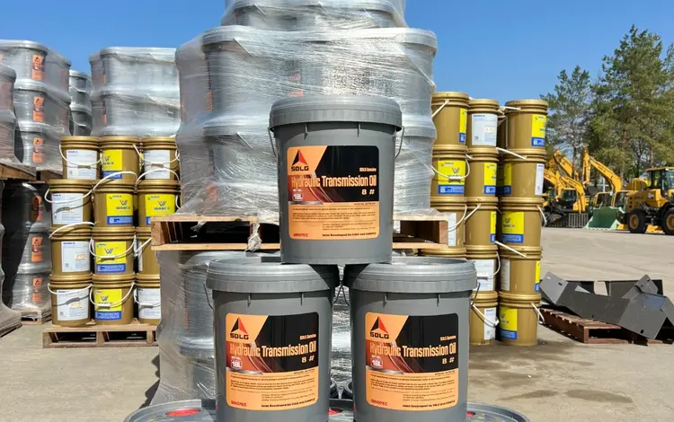 Масло трансмиссионное SDLG № 8 за 36 000 тг. в Караганда