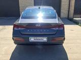 Hyundai Elantra 2024 годаүшін9 200 000 тг. в Уральск – фото 3