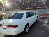 Toyota Camry 2001 года за 3 300 000 тг. в Алматы – фото 4