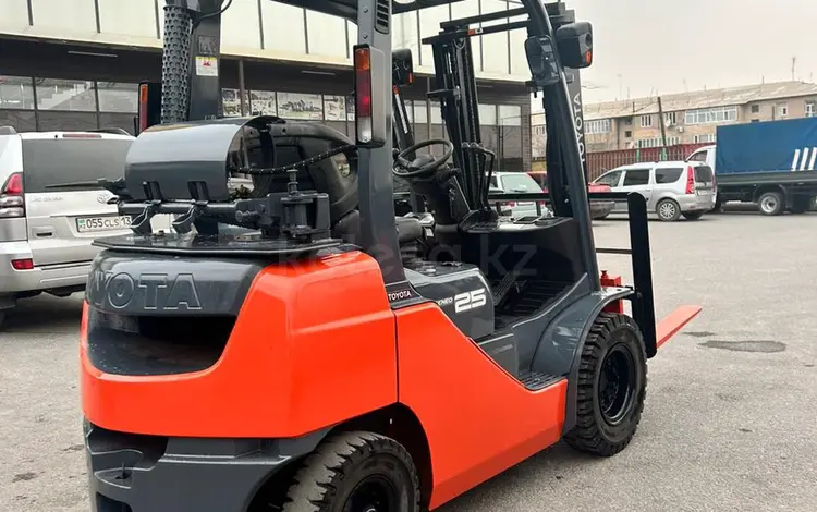Toyota  Газовые и газ-бензиновые 2019 года за 7 000 000 тг. в Шымкент