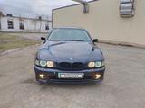 BMW 528 1999 года за 3 300 000 тг. в Караганда