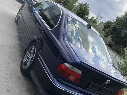 BMW 528 1997 года за 2 600 000 тг. в Тараз