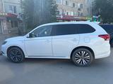 Mitsubishi Outlander 2022 года за 10 200 000 тг. в Алматы – фото 5