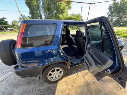 Honda CR-V 1998 года за 3 300 000 тг. в Алматы – фото 22