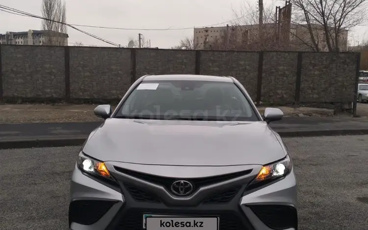 Toyota Camry 2021 года за 14 600 000 тг. в Шымкент