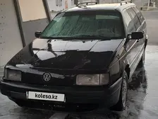 Volkswagen Passat, 1990