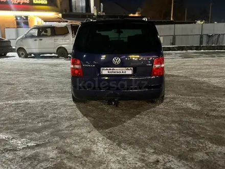 Volkswagen Touran 2003 года за 3 200 000 тг. в Алматы – фото 7