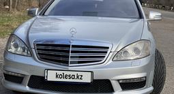 Mercedes-Benz S 65 AMG 2006 года за 16 500 000 тг. в Алматы – фото 2