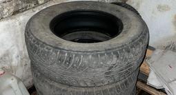 Зимняя шипованая резина 245/70 R16 за 50 000 тг. в Астана
