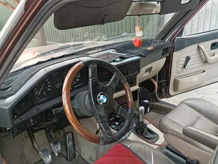 BMW 520 1982 года за 1 100 000 тг. в Алматы – фото 7