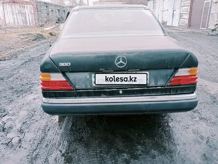 Mercedes-Benz E 230 1992 года за 1 000 000 тг. в Кокшетау – фото 2