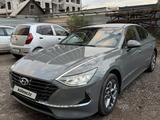 Hyundai Sonata 2022 года за 9 450 000 тг. в Астана – фото 2