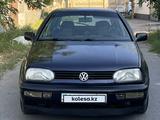 Volkswagen Golf 1996 годаүшін1 550 000 тг. в Шымкент