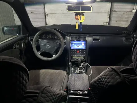 Mercedes-Benz E 280 1996 года за 2 300 000 тг. в Караганда – фото 5