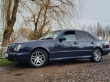 Mercedes-Benz E 230 1996 года за 2 490 000 тг. в Тараз