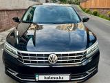 Volkswagen Passat 2019 года за 10 500 000 тг. в Алматы