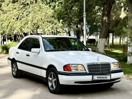 Mercedes-Benz C 180 1995 года за 2 500 000 тг. в Шымкент – фото 4