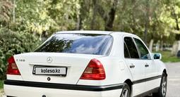 Mercedes-Benz C 180 1995 года за 2 500 000 тг. в Шымкент – фото 5