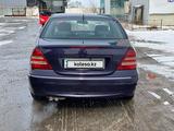 Mercedes-Benz C 240 2002 года за 3 400 000 тг. в Тараз – фото 4